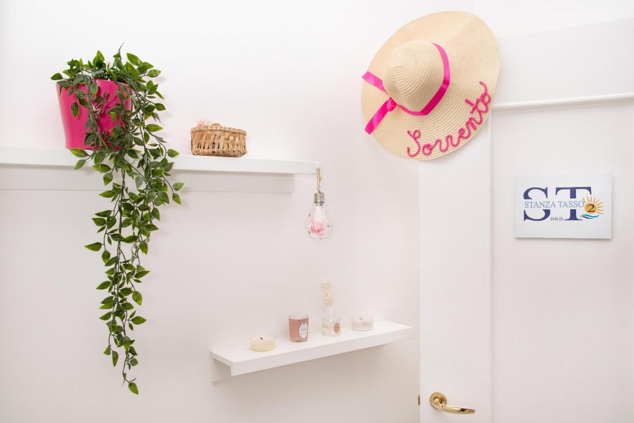 Stanza Tasso - De Vivo Realty Sorrento Bed & Breakfast エクステリア 写真
