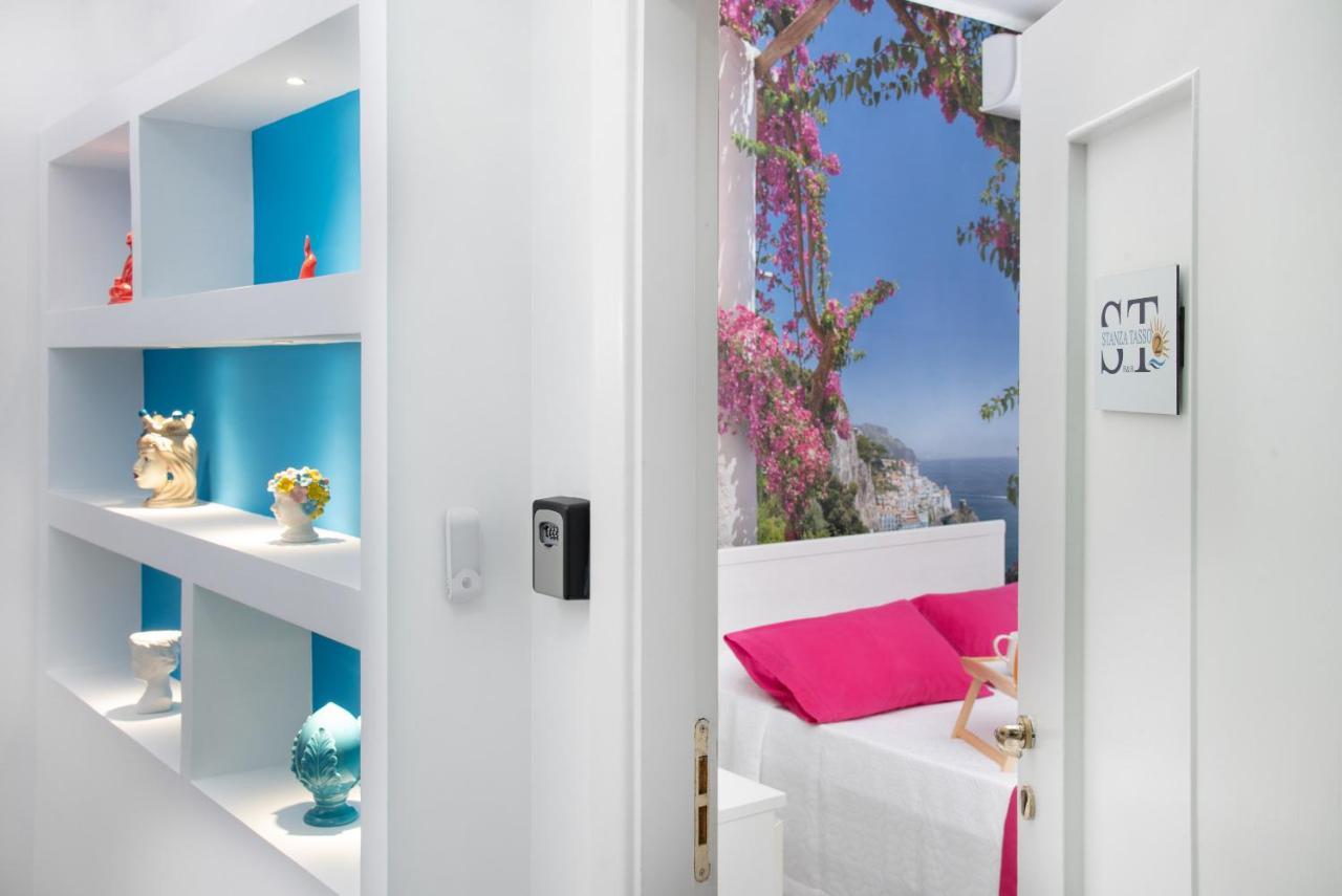 Stanza Tasso - De Vivo Realty Sorrento Bed & Breakfast エクステリア 写真