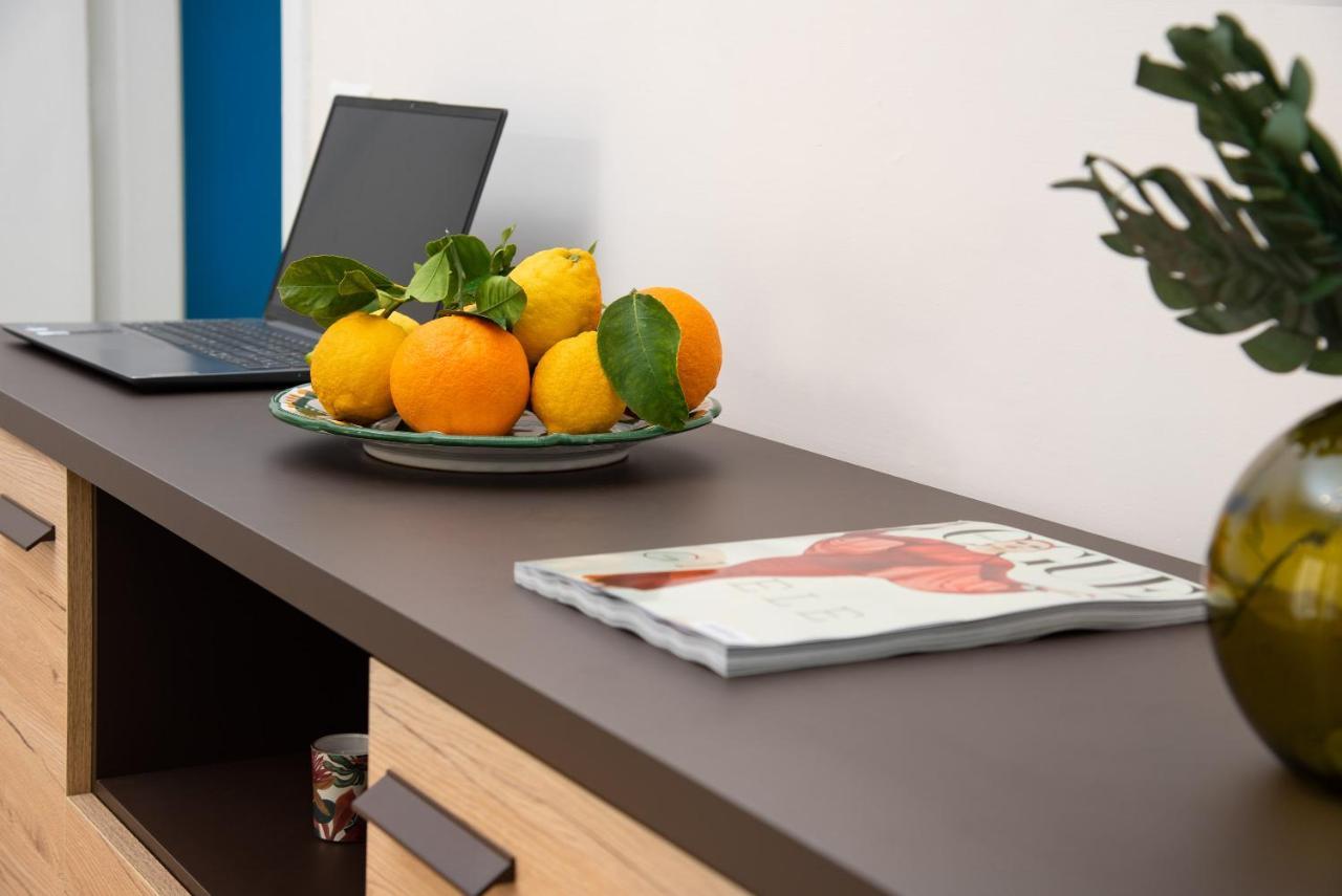 Stanza Tasso - De Vivo Realty Sorrento Bed & Breakfast エクステリア 写真